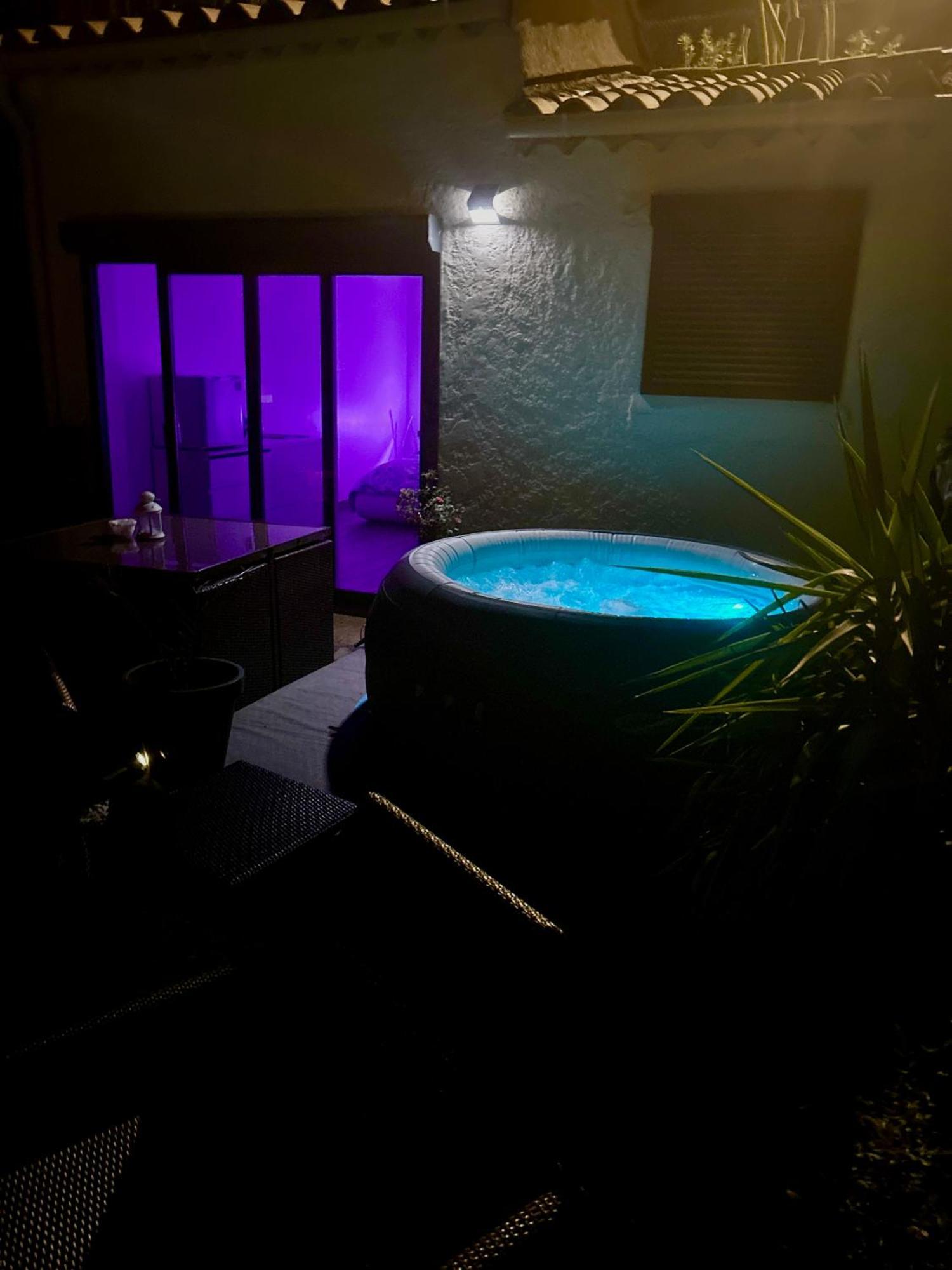 Belle Chambre Privee Avec Le Jardin Privatif Et Le Jacuzzi Cavalaire-sur-Mer Eksteriør bilde